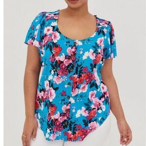Size 3 torrid Rayon Slub Button-Front Flutter Sleeve Top